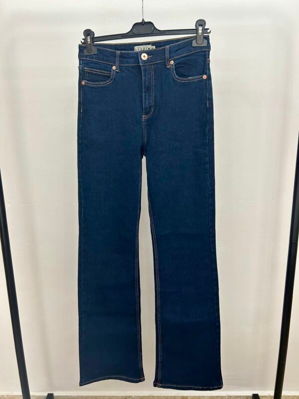 Jeans bolsillo recto